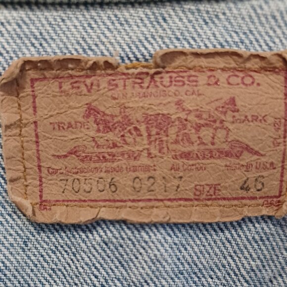 Vintage 80s Levis Denim Blue Jean Trucker Jacket 70506-0217 Size 46 Made in USA - Picture 8 of 16